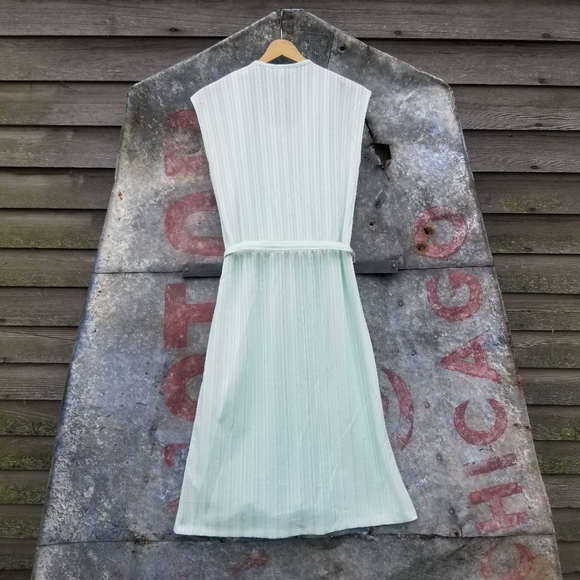 Vintage 60s Mint Green Sleeveless Dress & Slip - Picture 2 of 16